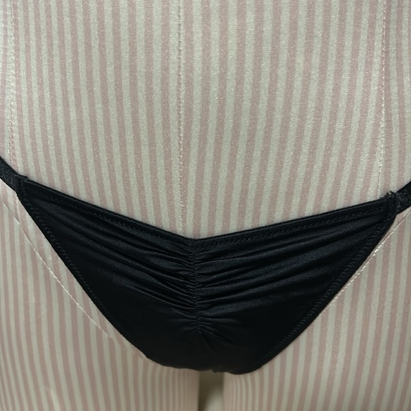 Sale!! VS bra and panty set - Picture 3 of 8